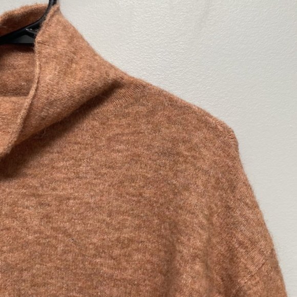 ❗️SOLD❗️Wilfred Lorin Sweater Size S - Picture 3 of 7